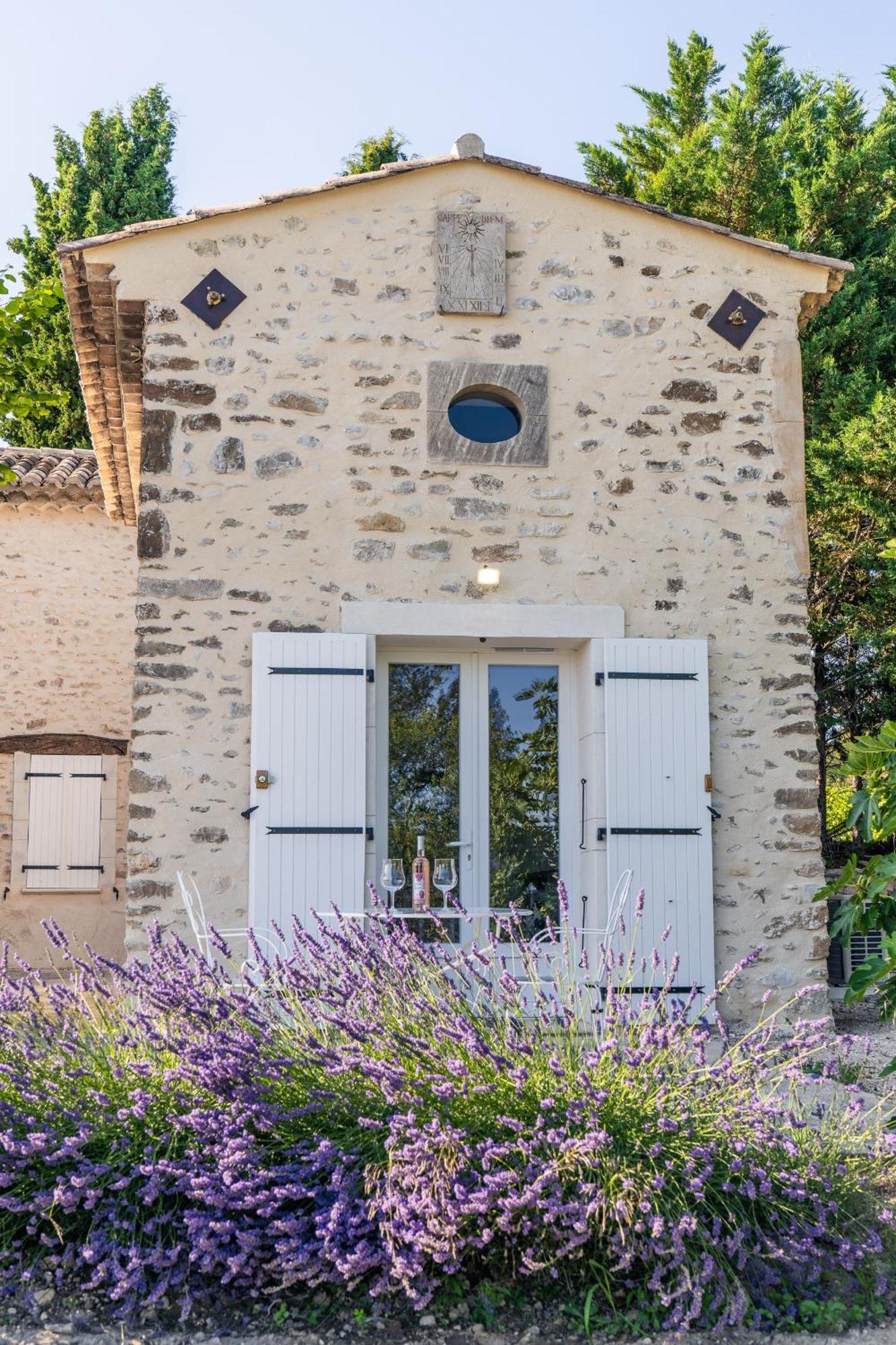 La Sainte-Croix: Traditional Provencal Retreat with Pool Vaison-la-Romaine Exterior photo
